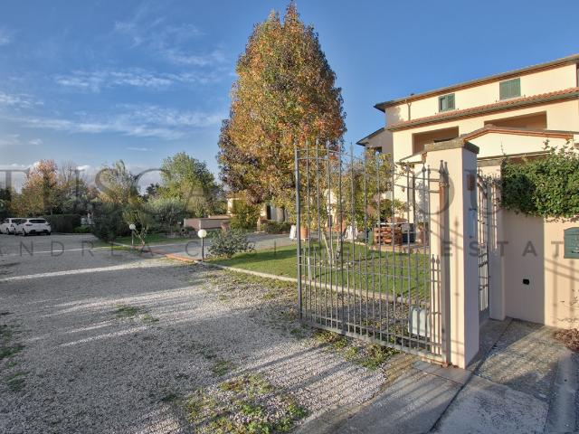 Villa Indipendente in vendita a Palazzo Del Pero, Toscana