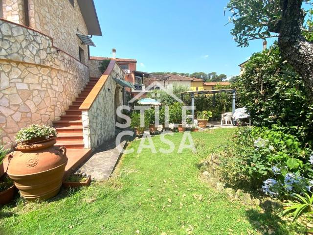 Villa Indipendente in vendita a Santa Maria, Buggiano