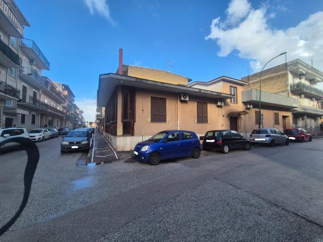 Villa Indipendente in vendita a Caivano, Campania