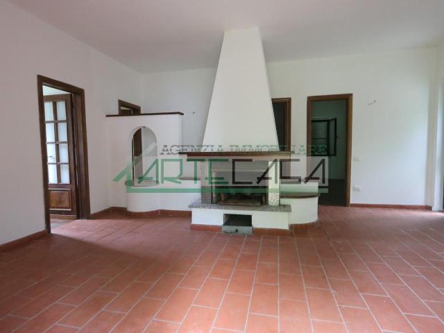 Villa Indipendente in vendita a Montemagno, Calci