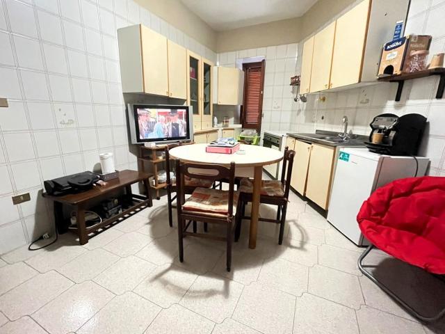 Villa Indipendente in vendita a Calvi Risorta, Campania