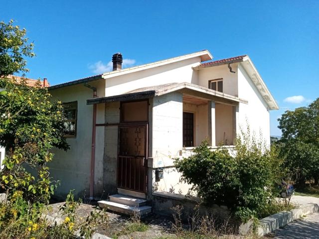 Villa Indipendente in vendita a Campobasso, Molise