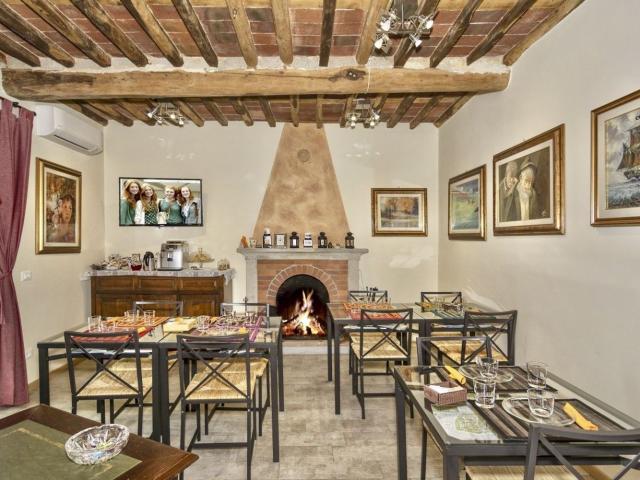Villa Indipendente in vendita a Capannori, Toscana