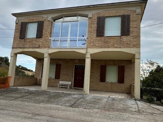 Villa Indipendente in vendita a Marche, Ascoli Piceno