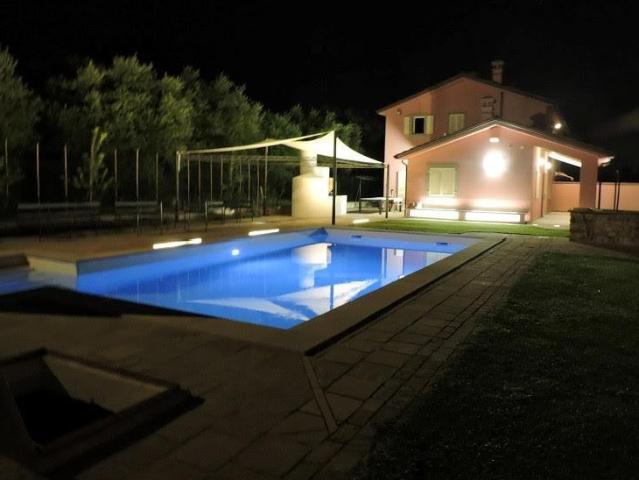 Villa Indipendente in vendita a Castelnuovo Magra, Liguria
