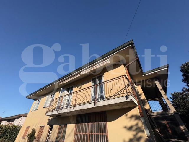 Villa Indipendente in vendita a Castelverde, Lombardia