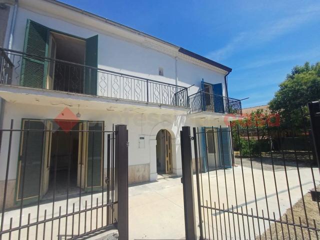 Villa Indipendente in vendita a Ceprano, Lazio