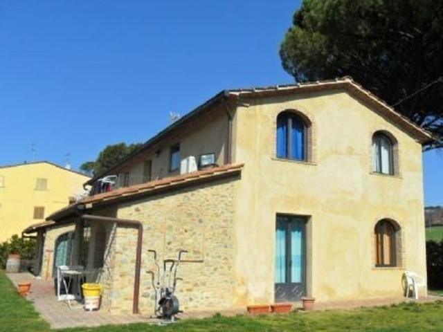 Villa Indipendente in vendita a Unione dei Comuni Circondario dell'Empolese Valdelsa, Lucardo
