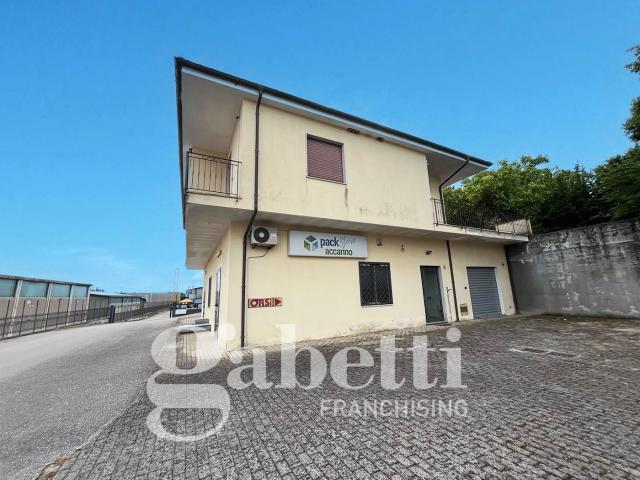 Villa Indipendente in vendita a Sant'angelo D'alife, Campania