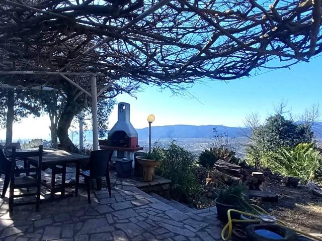 Villa Indipendente in vendita a Unione di comuni Montana Lunigiana, Fosdinovo