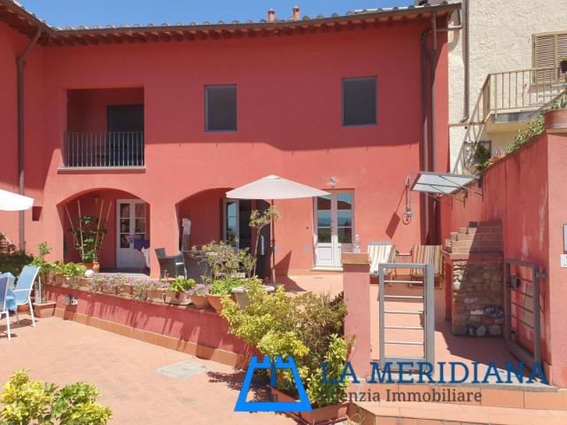 Villa Indipendente in vendita a Lamporecchio, Toscana