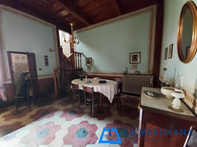 Villa Indipendente in vendita a Lamporecchio, Toscana