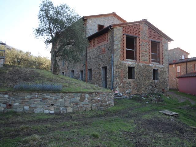 Villa Indipendente in vendita a Capannori, Toscana