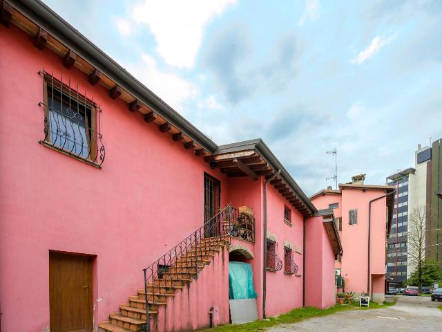 Villa Indipendente in vendita a San Faustino-Madonnina-Quattroville, Modena