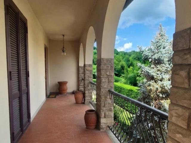 Villa Indipendente in vendita a Pestello, Montevarchi