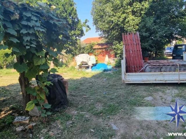 Villa Indipendente in vendita a Debbia, Montignoso