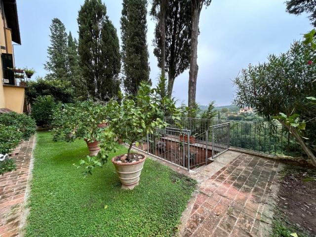 Villa Indipendente in vendita a Montopoli In Val D'arno, Toscana