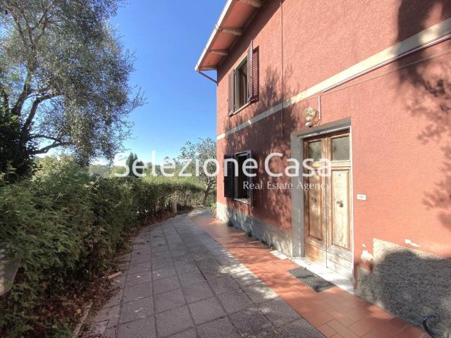 Villa Indipendente in vendita a Montopoli In Val D'arno, Toscana