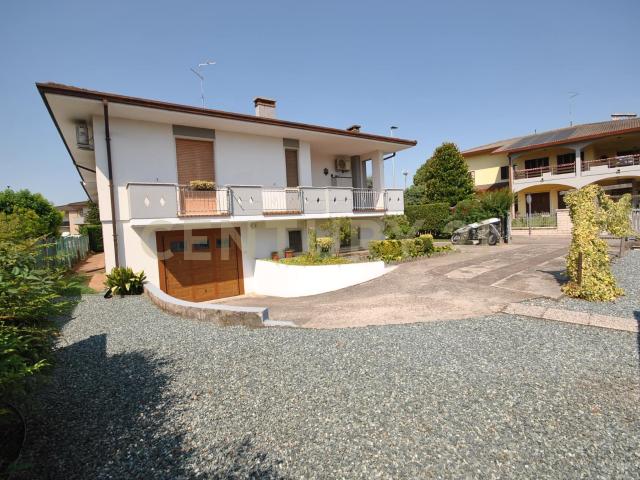 Villa Indipendente in vendita a Ovest, Brenzone