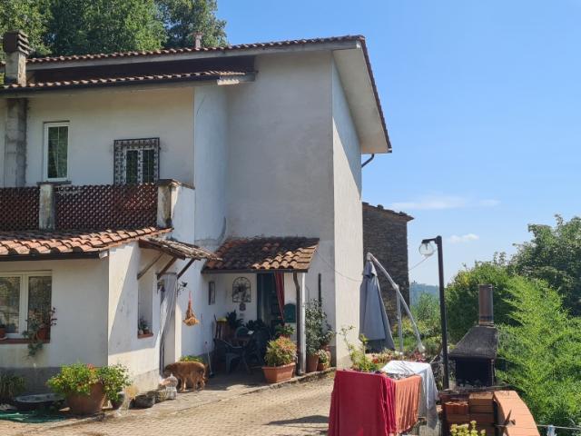 Villa Indipendente in vendita a Ricciano, Uzzano E Castello