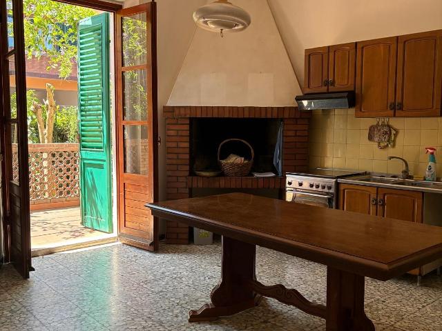 Villa Indipendente in vendita a Calcinaia, Lecchi