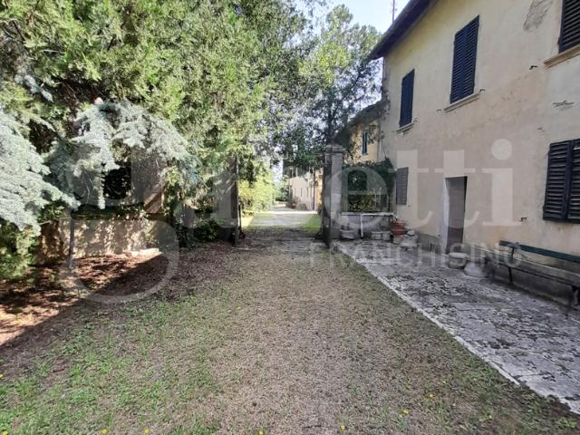 Villa Indipendente in vendita a Lecchi, Toscana