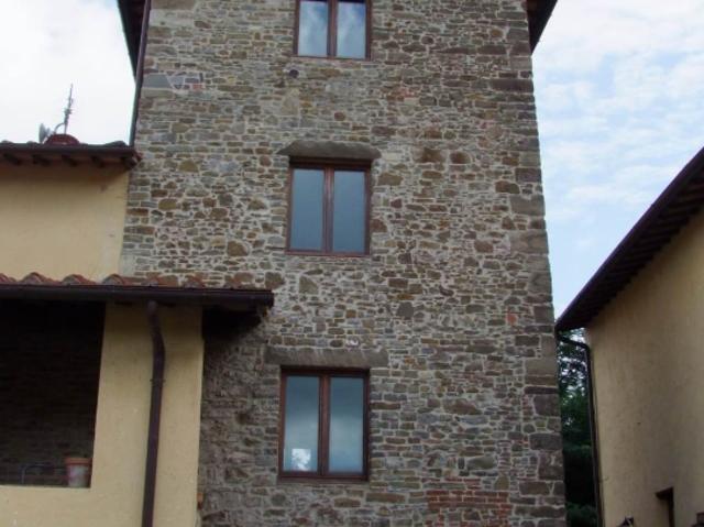 Villa Indipendente in vendita a Unione di Comuni Valdarno e Valdisieve, Pelago