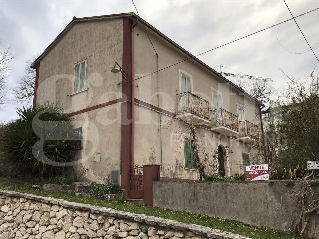 Villa Indipendente in vendita a Taverna Triverno, Pozzilli