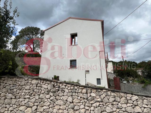 Villa Indipendente in vendita a Pozzilli, Molise