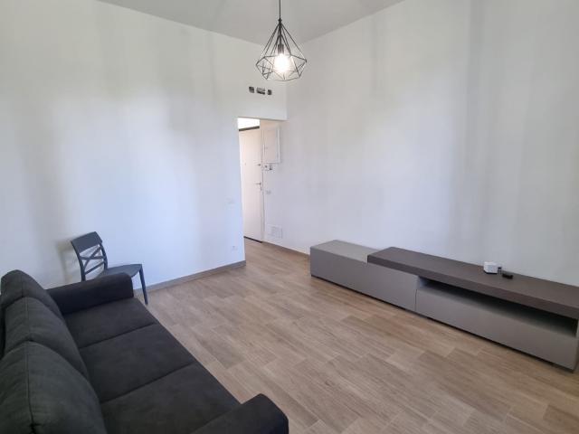 Villa Indipendente in vendita a Capezzana, Prato
