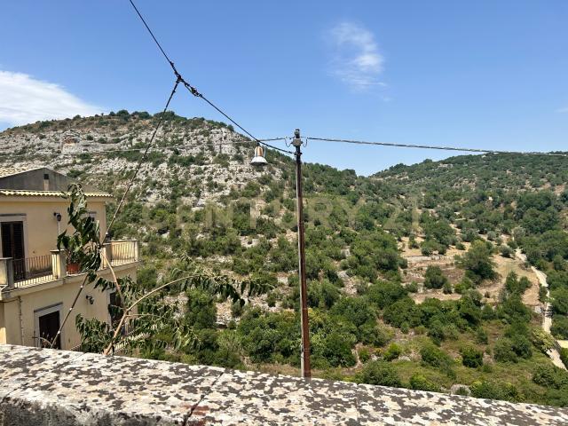 Villa Indipendente in vendita a Monte Po-Nesima-San Leone-Rapisardi, Catania