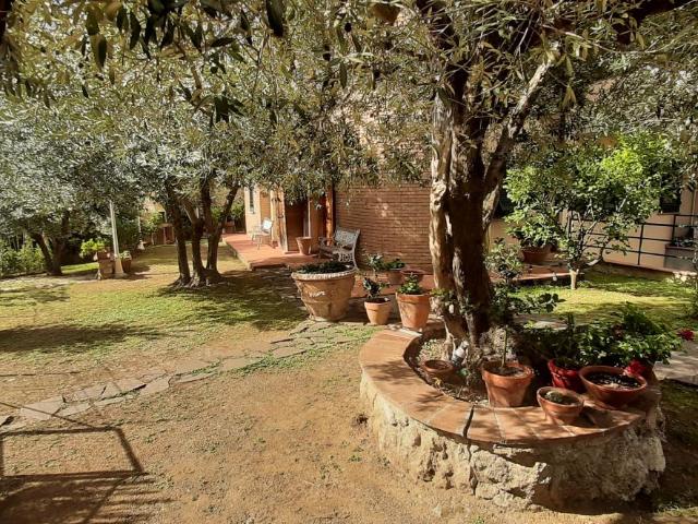 Villa Indipendente in vendita a Rosignano Marittimo, Toscana