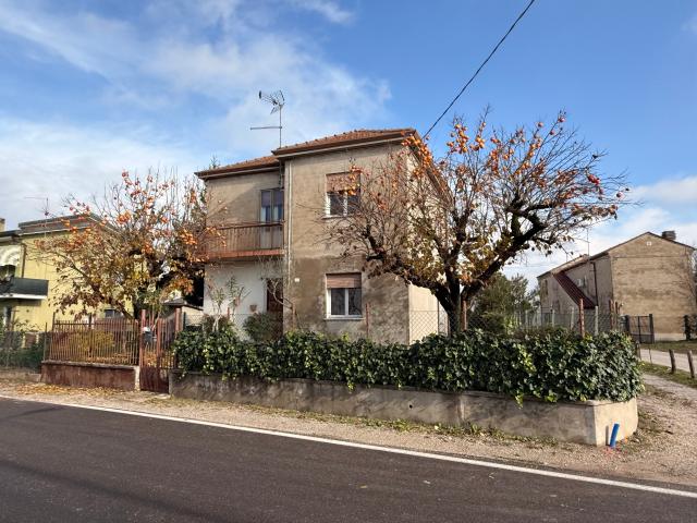 Villa Indipendente in vendita a Rovigo, Veneto