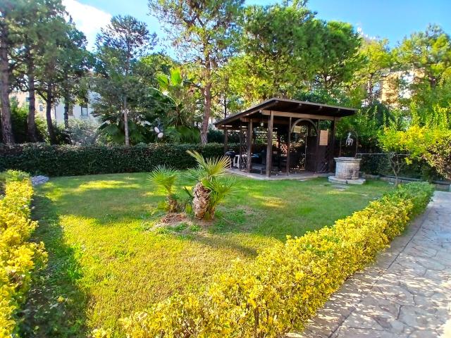 Villa Indipendente in vendita a Porto d'Ascoli centro, Marche