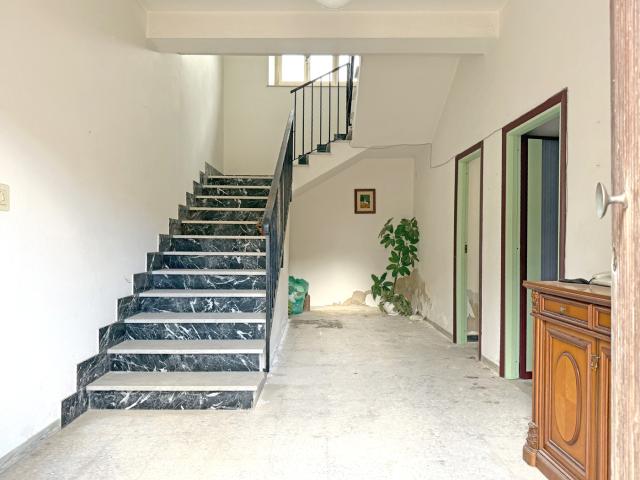 Villa Indipendente in vendita a Sanluri, Sardigna/Sardegna