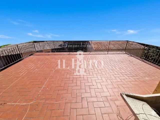 Villa Indipendente in vendita a Signa, Toscana