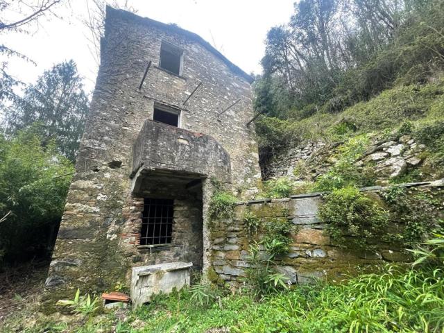Villa Indipendente in vendita a Stazzema