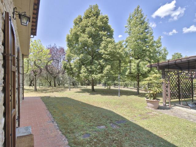 Villa Indipendente in vendita a Subbiano, Toscana