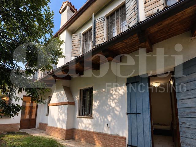 Villa Indipendente in vendita a Santa Maria d'Adige, Vescovana