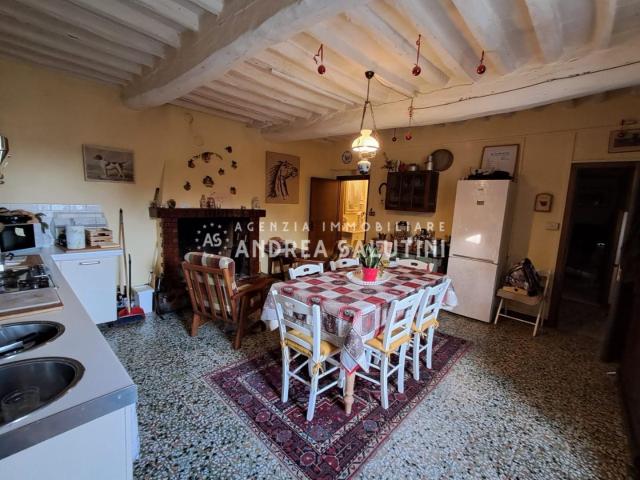 Villa Indipendente in vendita a Cascine di Buti, Buti