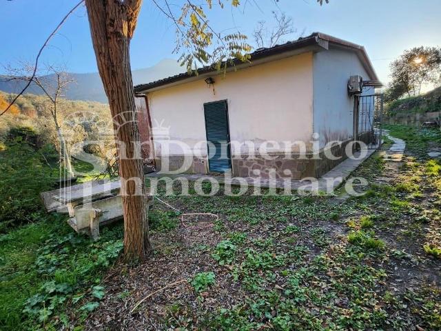 Villa Indipendente in vendita a Montemagno, Calci