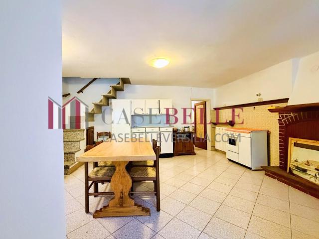 Villa Indipendente in vendita a Casoli, Camaiore