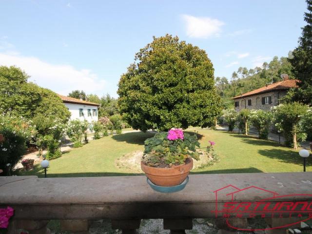 Villa Indipendente in vendita a Capannori, Toscana