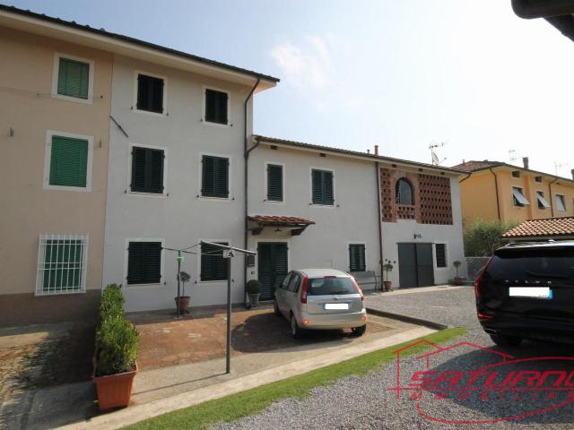 Villa Indipendente in vendita a Capannori, Toscana