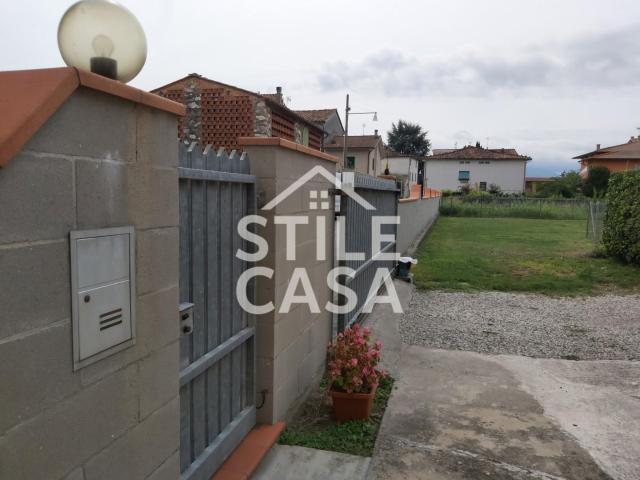 Villa Indipendente in vendita a Capannori, Toscana