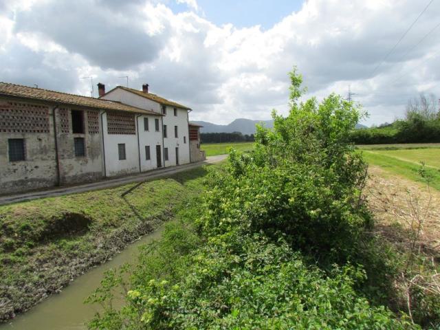 Villa Indipendente in vendita a Parezzana, Capannori