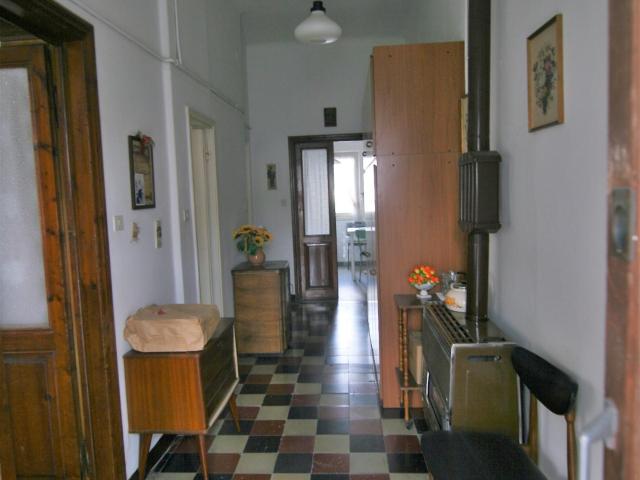 Villa Indipendente in vendita a La Prada, Carrara