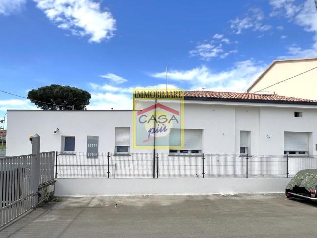 Villa Indipendente in vendita a Laiano, Cascina