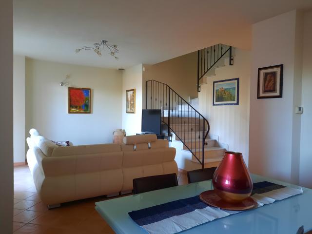 Villa Indipendente in vendita a Cerreta, Castelnuovo Magra