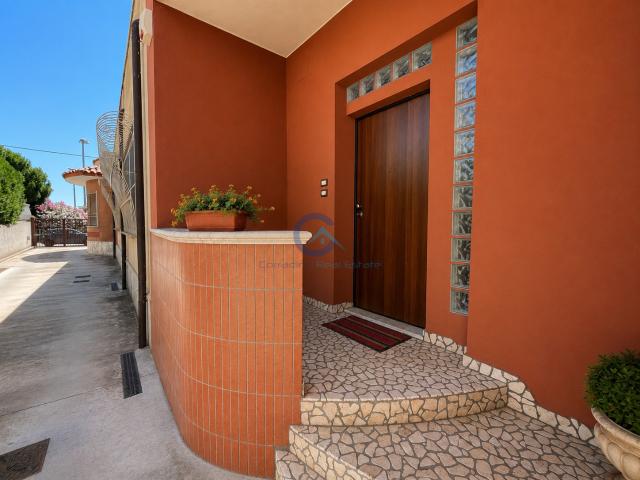 Villa Indipendente in vendita a Calabria, Catanzaro